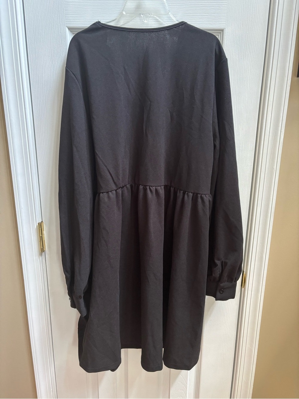 CUPSHE Black Scallop V-Neck Long Sleeve Mini Dress, Size XL, NWT - Picture 5 of 5